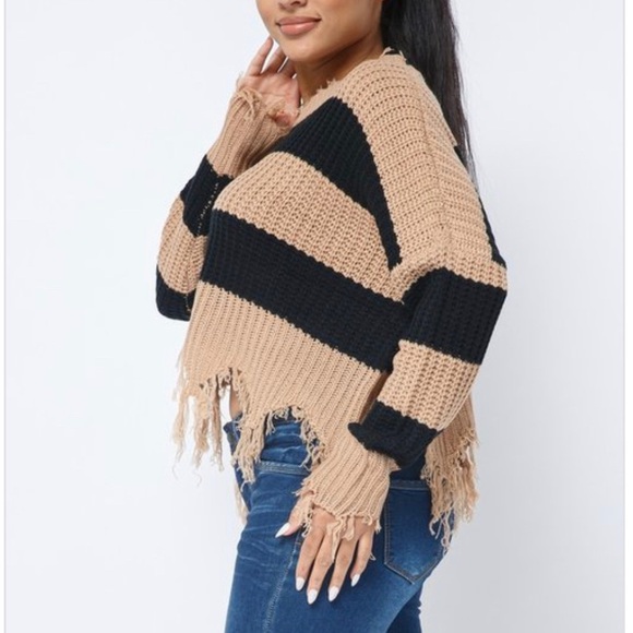 WOMEN’S MOCHA BLACK FRAYED FRINGED COLOR BLOCK CROPPED DISTRESSED SWEATER TOP - Picture 5 of 9